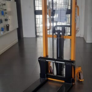 AMS1500-3M Aico Japan MANUAL STACKER Capacity 1.5 Tonnes (1500kgs) Lifting height 3 metres