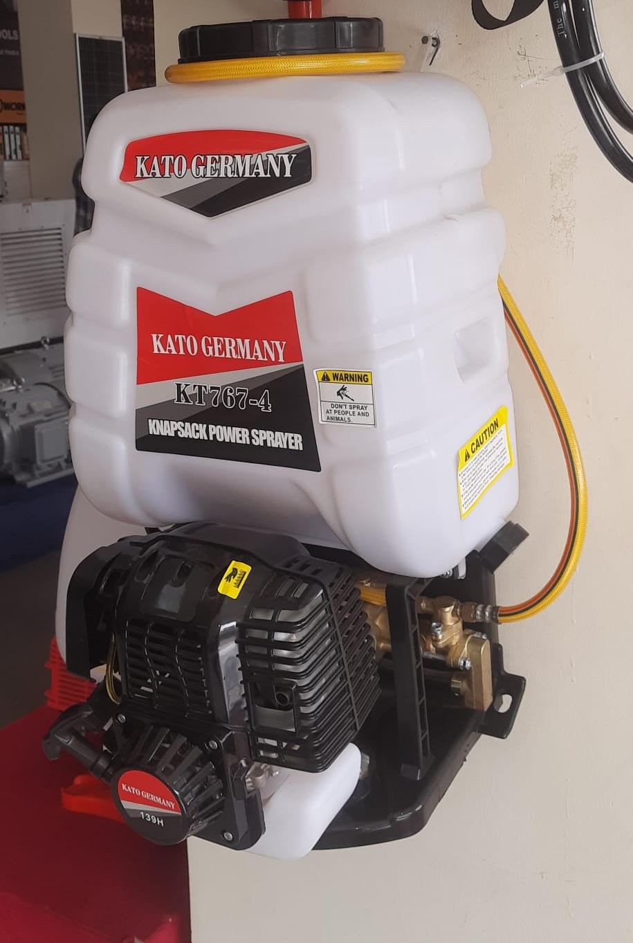 KT767-4 Kato Germany Petrol knapsack sprayer 4 stroke 25 litres